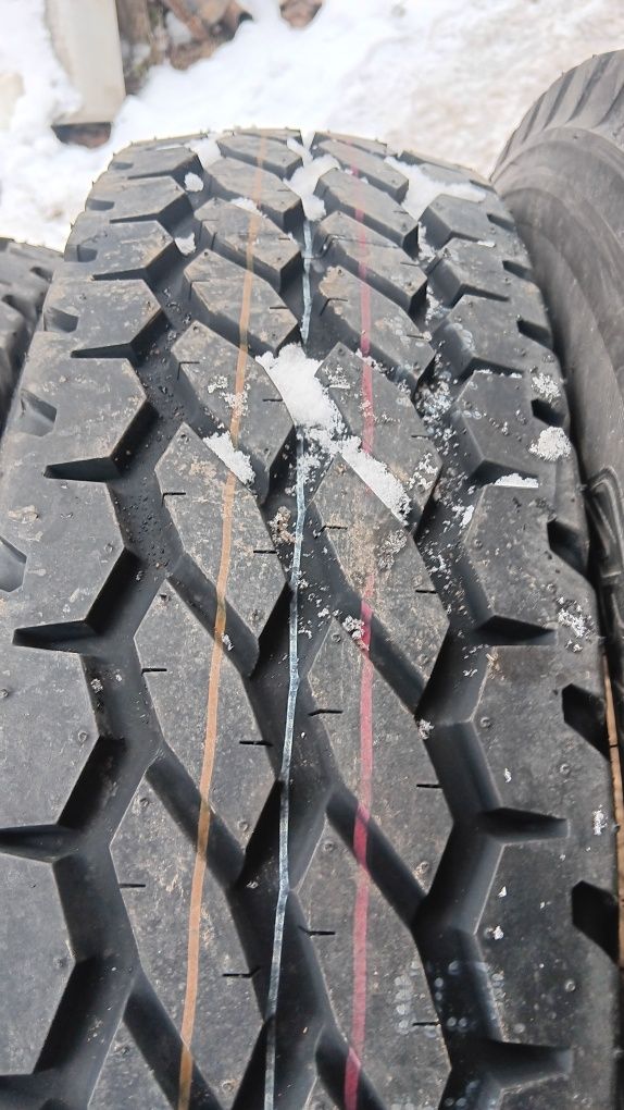 Land rover defender джанти Bridgestone гуми джип 225 95 16