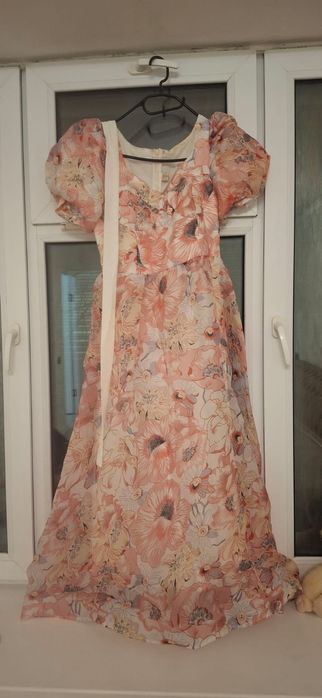 Продам  платье,  размер 44 ,