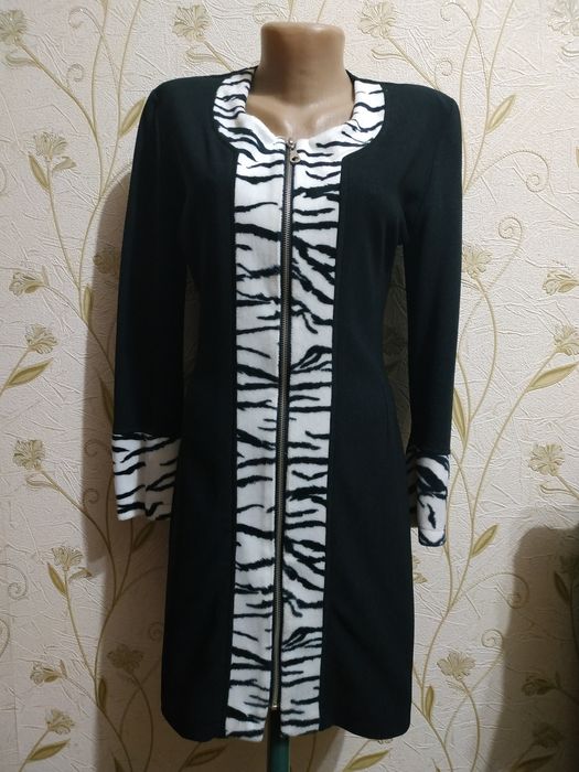 Платье чер.цвета. Размер 46. Турция