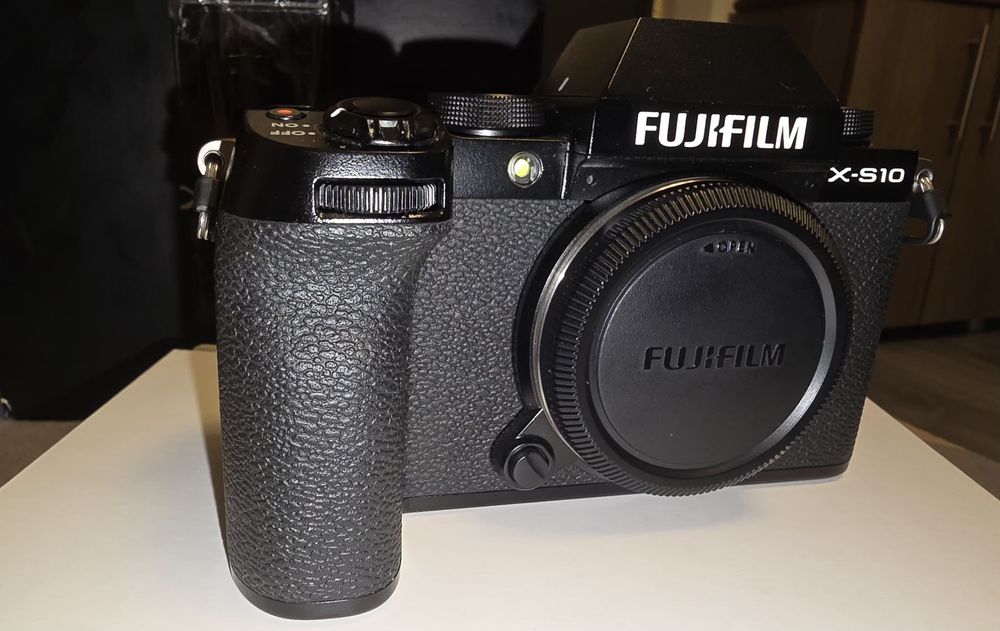 Camera Fujifilm x-s10 noua
