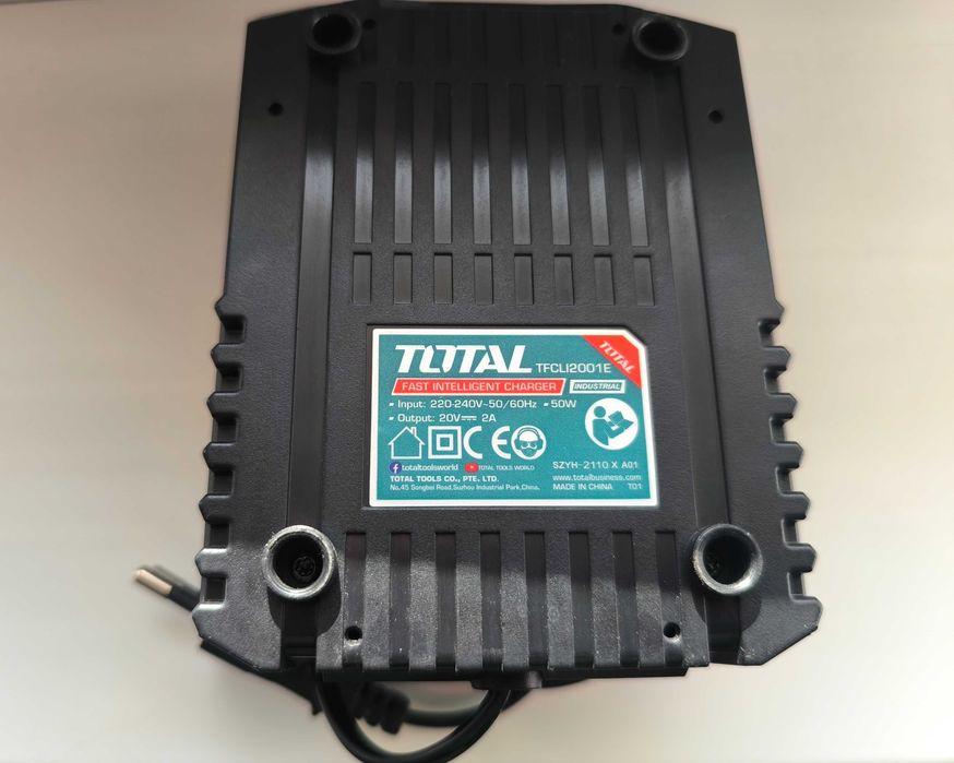 Зарядное устройство для TOTAL P20S