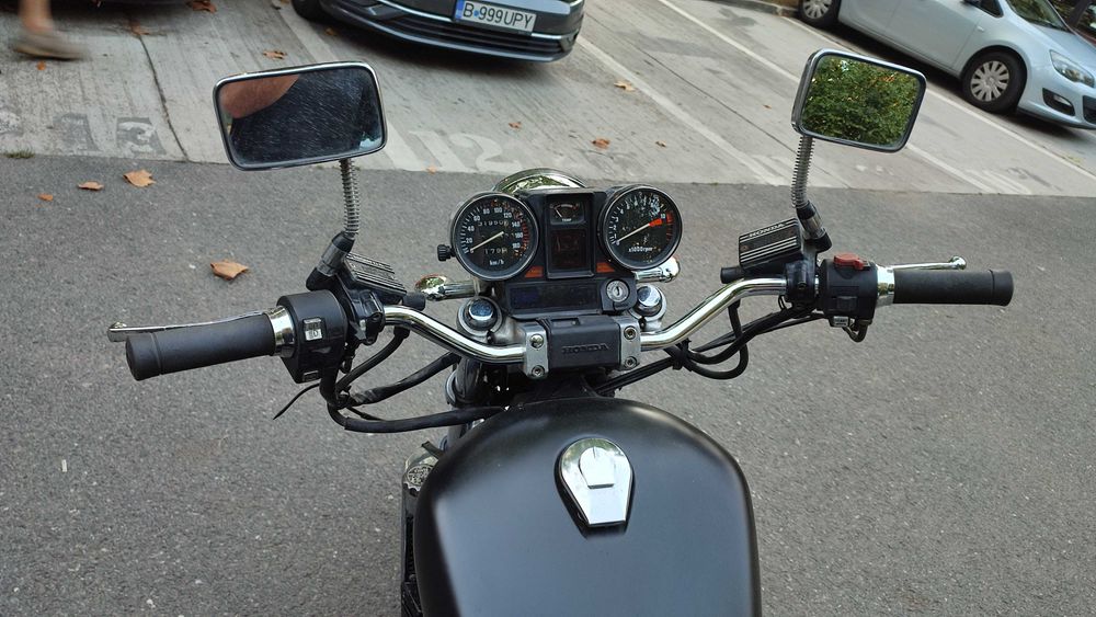 Honda Magna VF750 V4