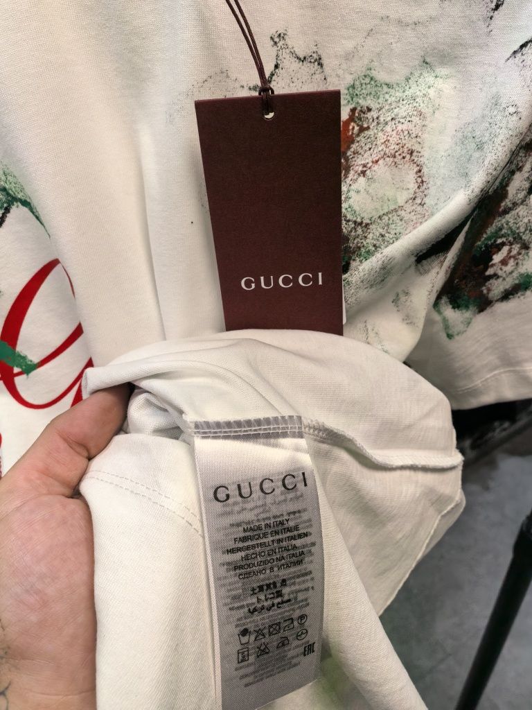 Gcci тениски в черно и бяло
