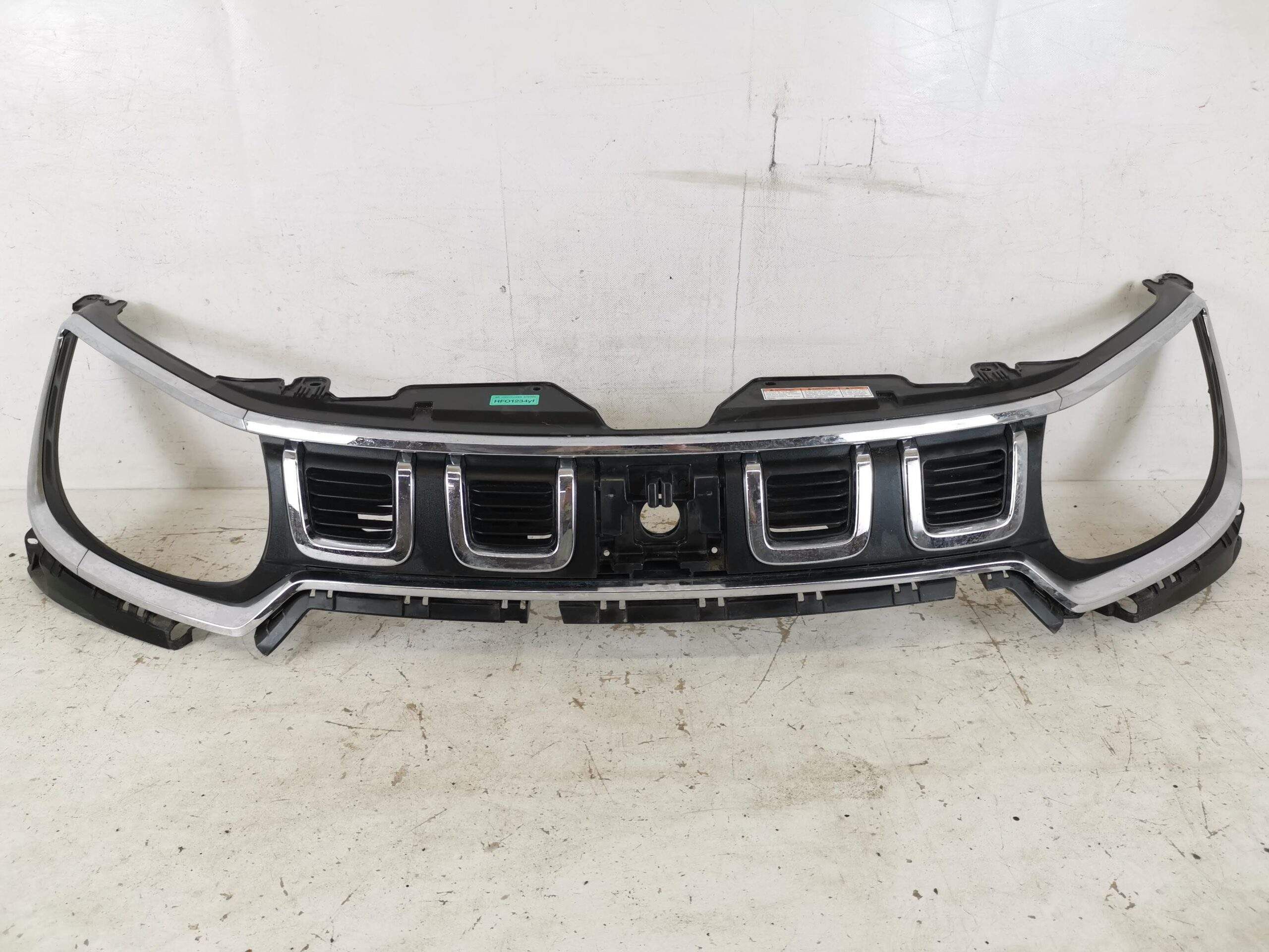 Радиаторна решетка Сузуки Игнис 3 / Suzuki Ignis 3 [ - ] Оригинална
