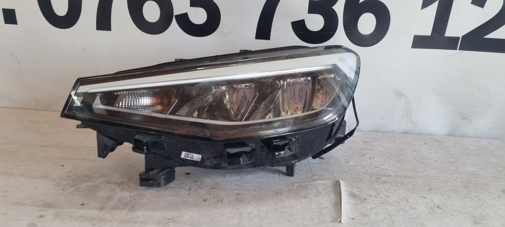 Far stanga full led  Vw ID4