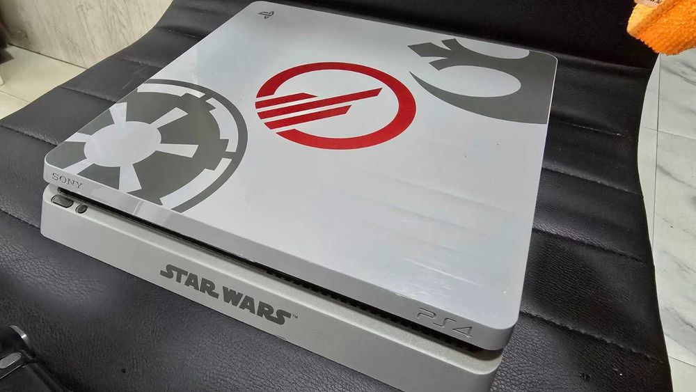 Конзола Sony Playstation 4 Slim 1TB Star Wars Limited Edition