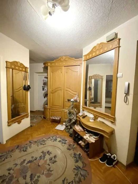 Дава се под наем Двустаен апартамент в София, Зона Б-18 - 67 кв.м за 484.5 € - Снимка #2