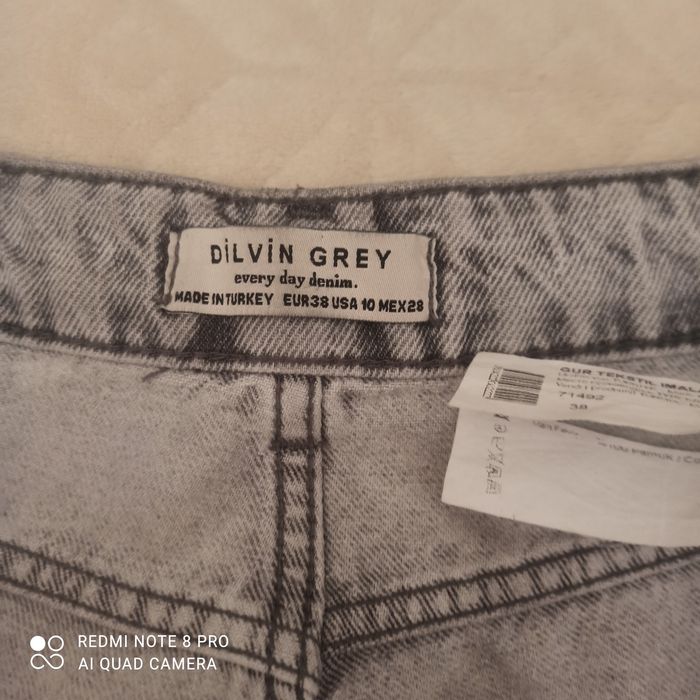 Турецкие стильные джинсы палацо, состояние отличное размер  48 на 50