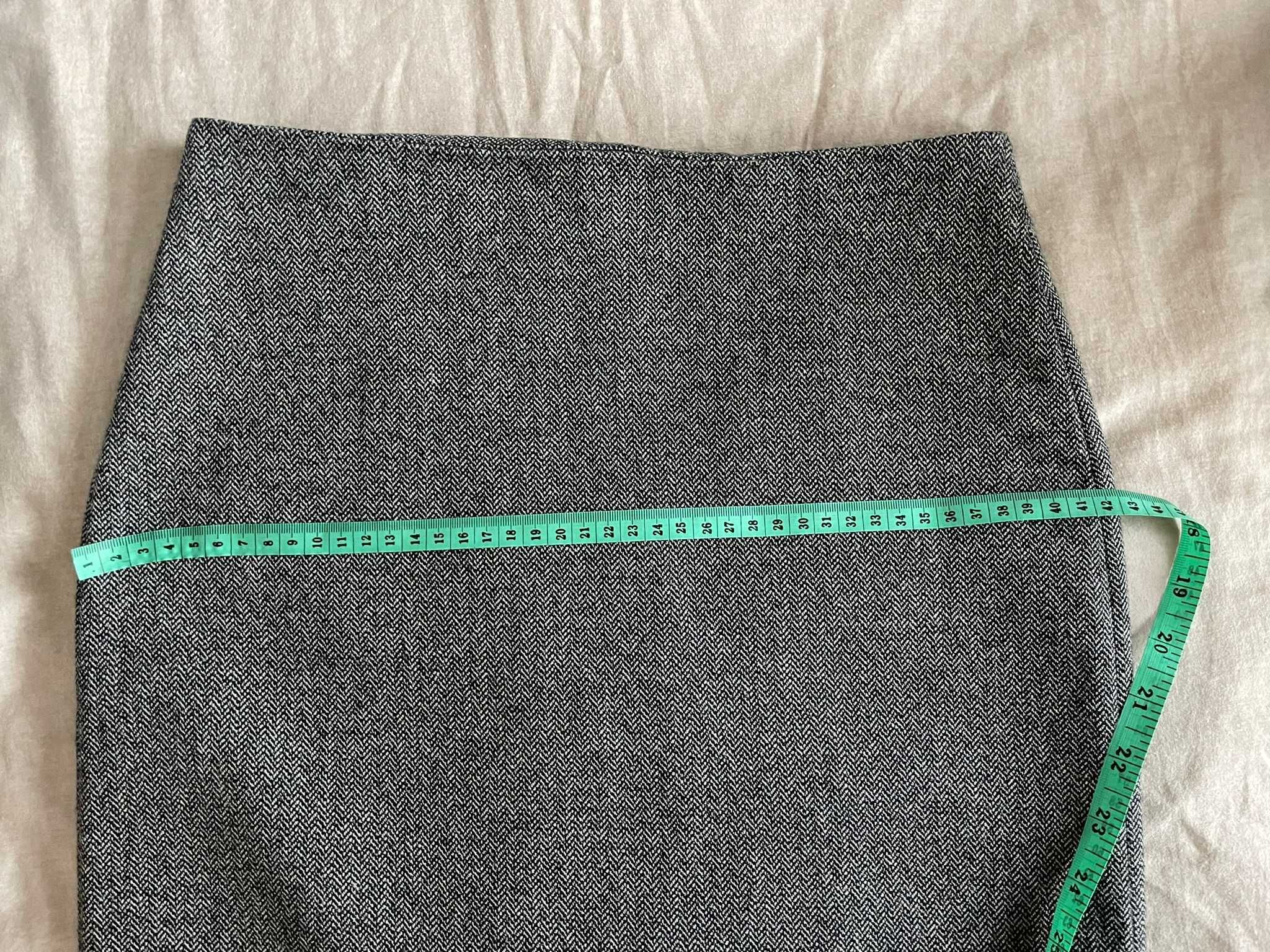 Zara Дълга зимна пола, XS размер