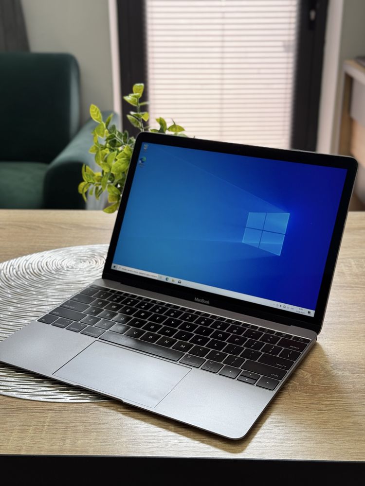 Macbook 2017 Sotiladi