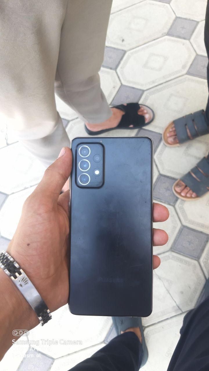 Samsung A72 5 G.