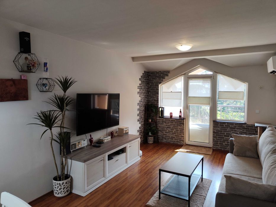 Собственик продава