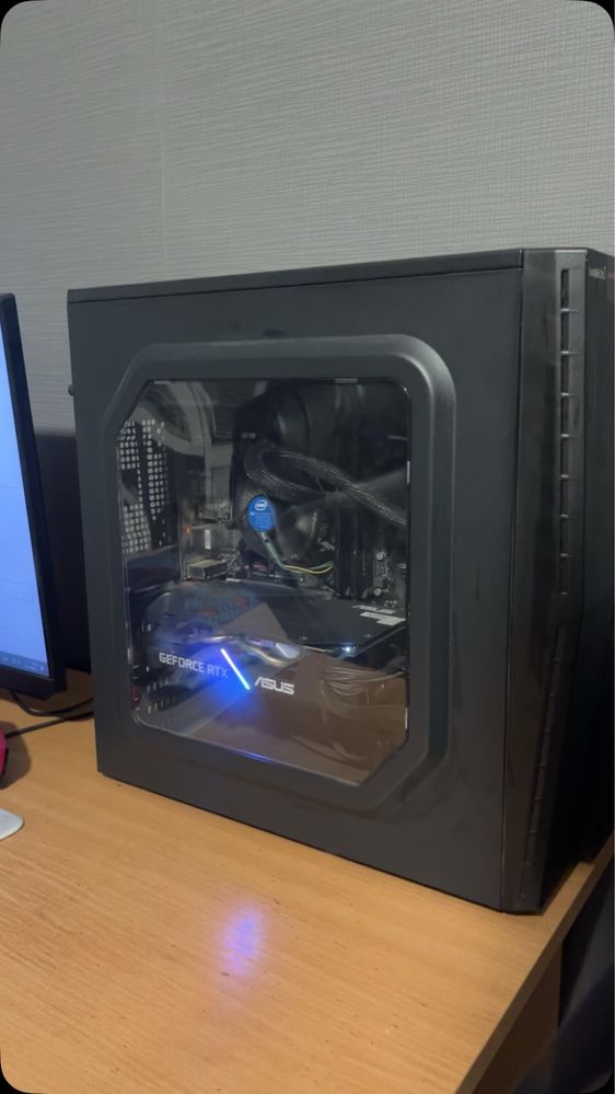Мощен Геймърски Компютър В Отличнно Състояние ! (gaming pc )
