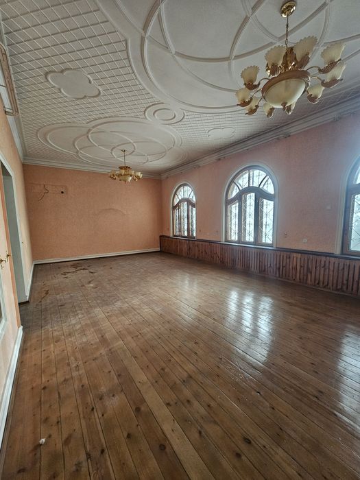 Узимники Назарбек, Арка кучада