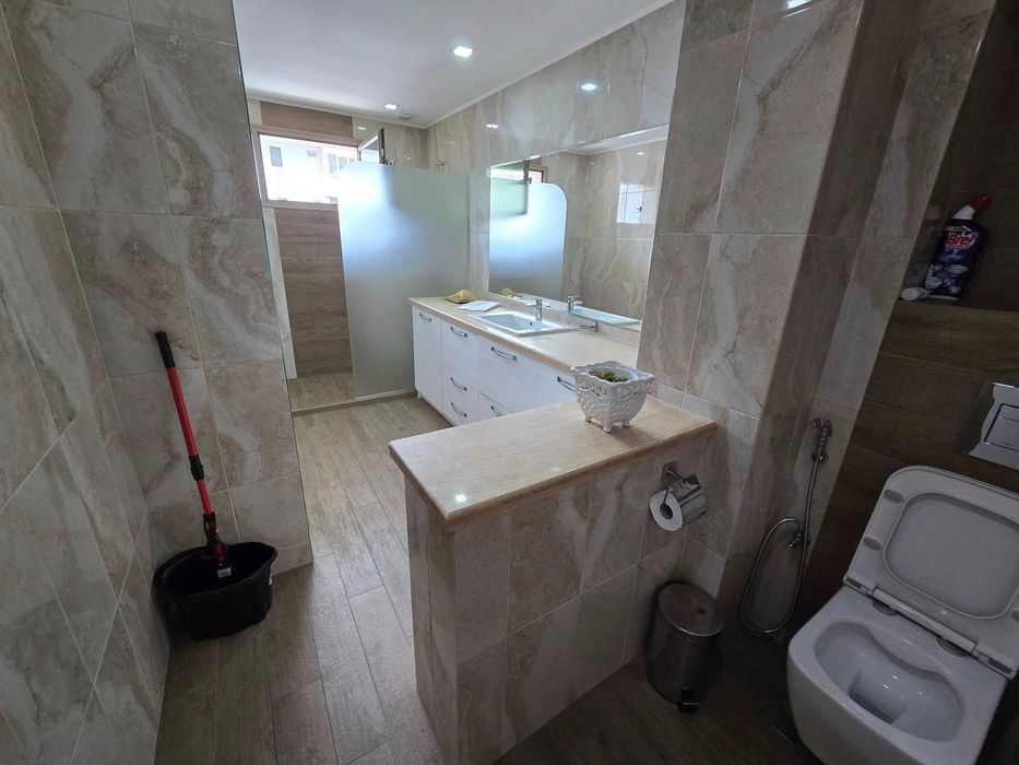 Дава се под наем Тристаен апартамент в Стара Загора, Център - 120 кв.м за 535.5 € - Снимка #12