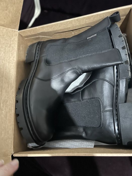 Ghete de dama, marimea 41