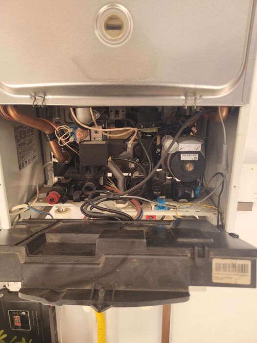 Vând centrală ariston egis plus 24