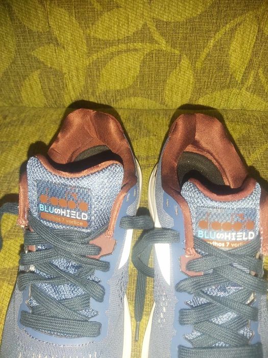 Дамски маратанки. DIADORA