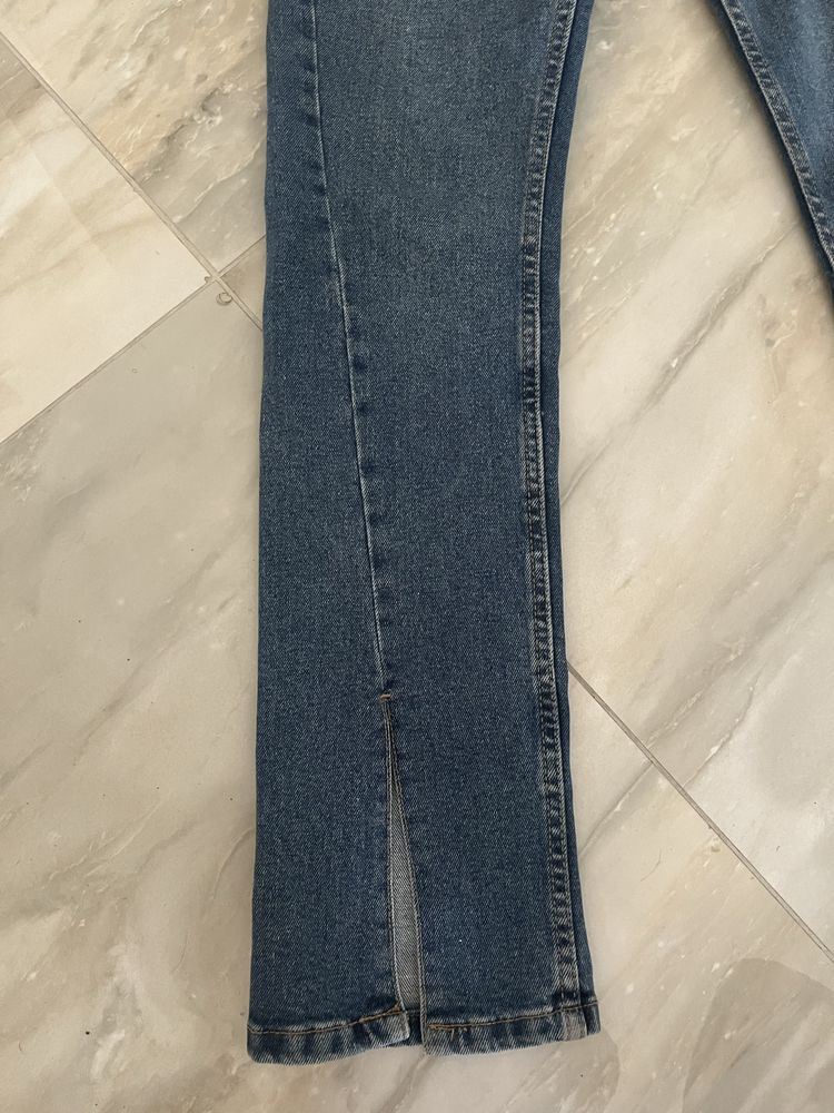 Дънки- Bershka