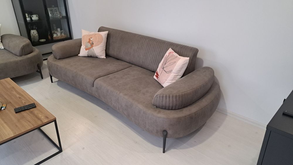 3 местен диван- 2 броя с механизъм