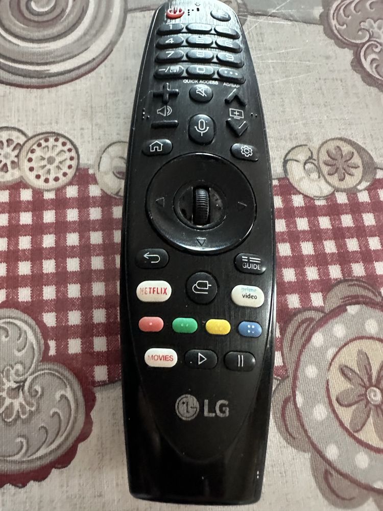 Vand LG 4K ultra full HD 139  diagonala 55 polici telecomanda goiatic