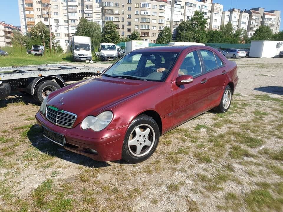 На части!!! Мерцедес C200 cdi W203 OM611