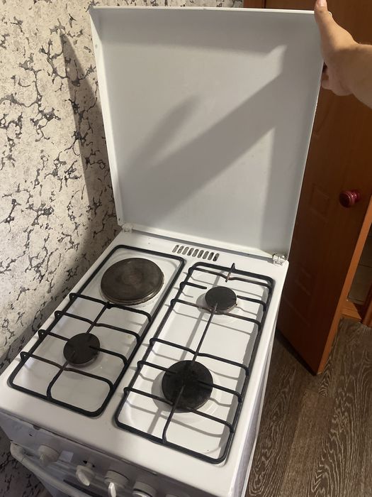 Продам газплиту комбинированную в бу состоянии.