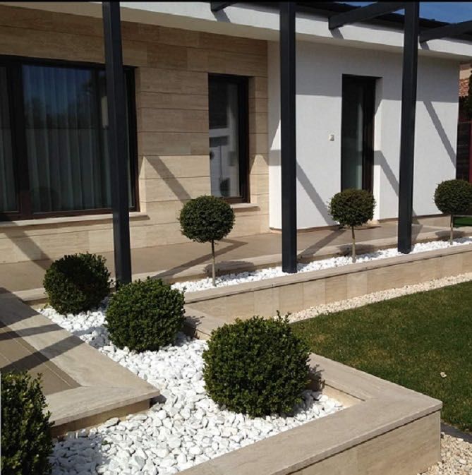 Piatra Cubică, Plante Naturale, Gazon – Totul la Cheie!