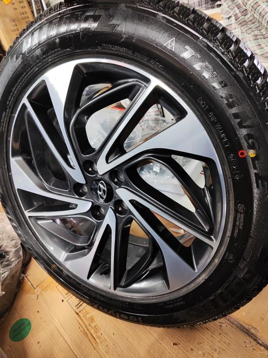 Диски 19 с новой резиной и оригинальные датчики хундай