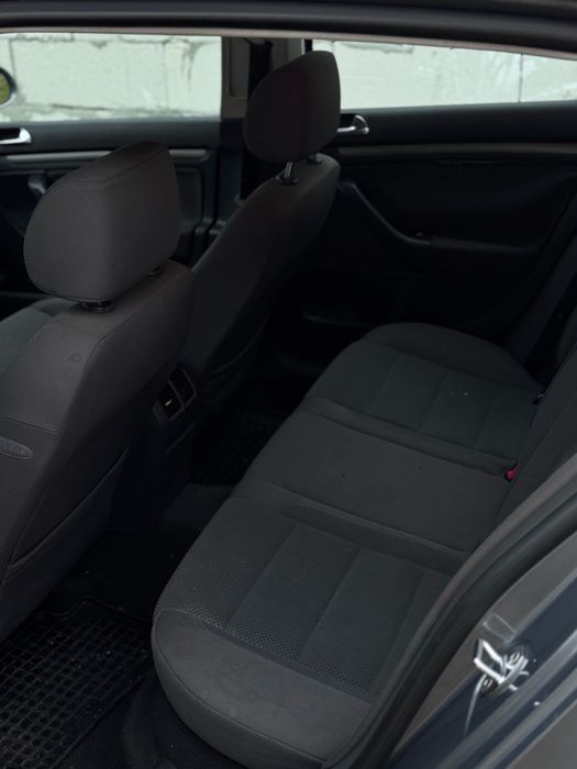 Volkswagen GOLF 5 1.9 TDI