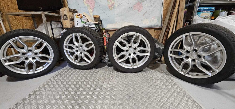 Jante aliaj 18" cu cauciucuri de iarna 255/40/18
