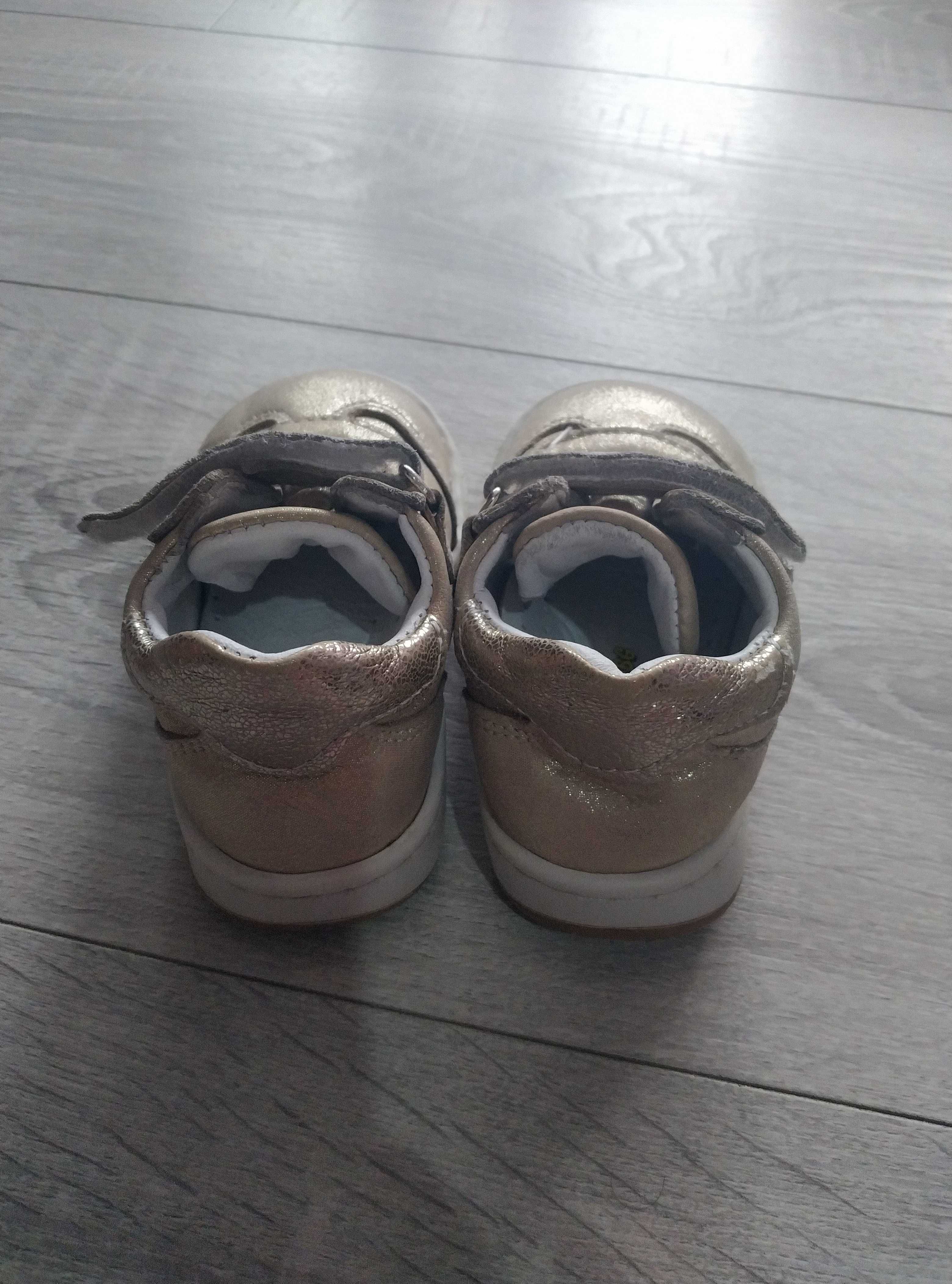 Бебешки обувки 20 номер