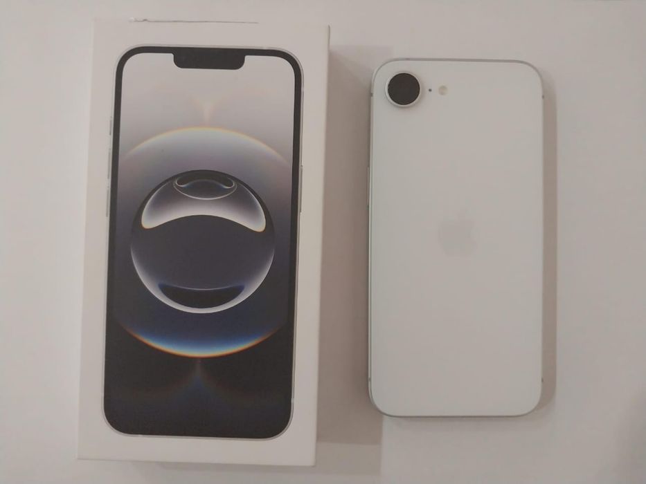 Iphone 16e 128гб.