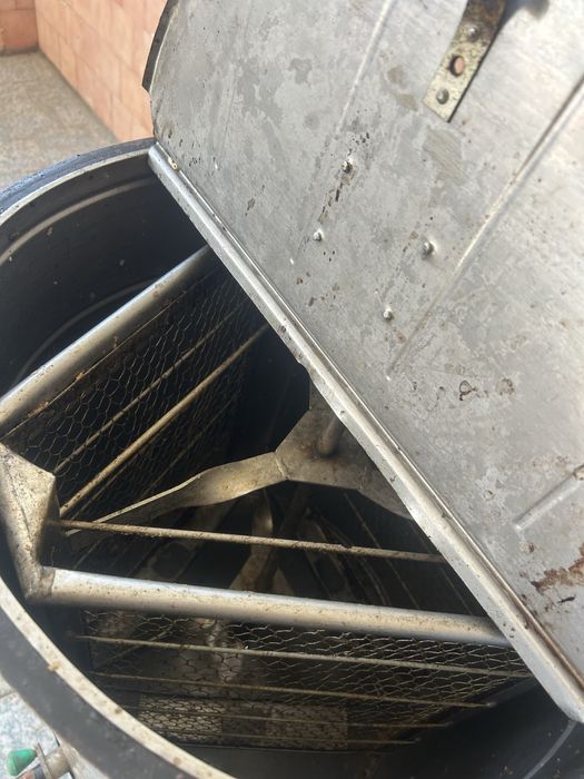 Центрофуга за Мед