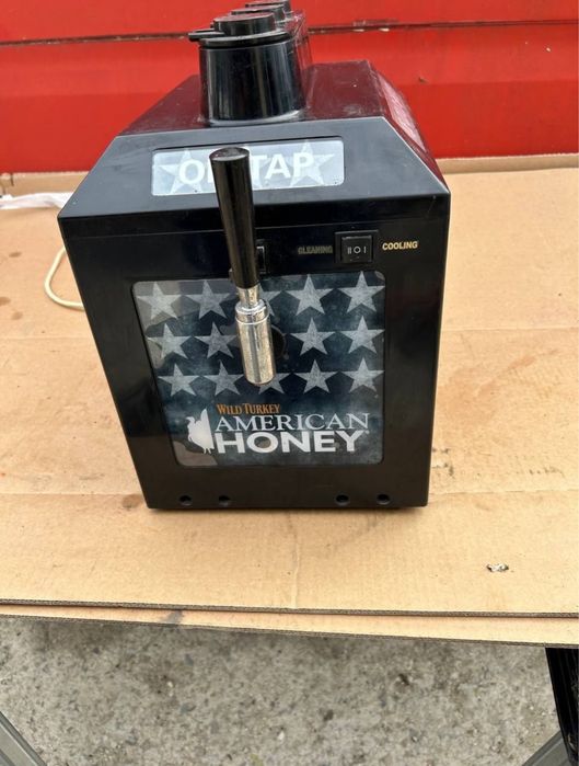 Охладител с дозатор за бутилки бар заведения дискотеки