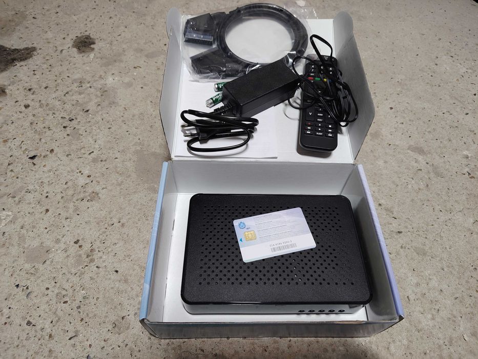 Antena receptie satelit + receiver HD