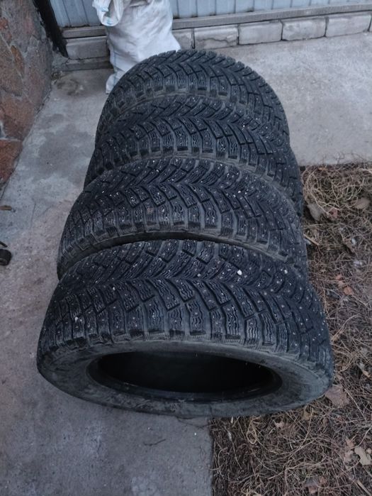 Зимняя резина Michelin. В хорошем состоянии.