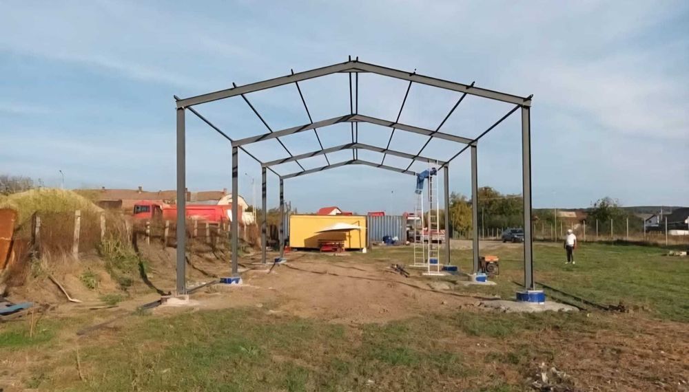 Hale metalice, structuri confectii depozite garaje saivane silozuri