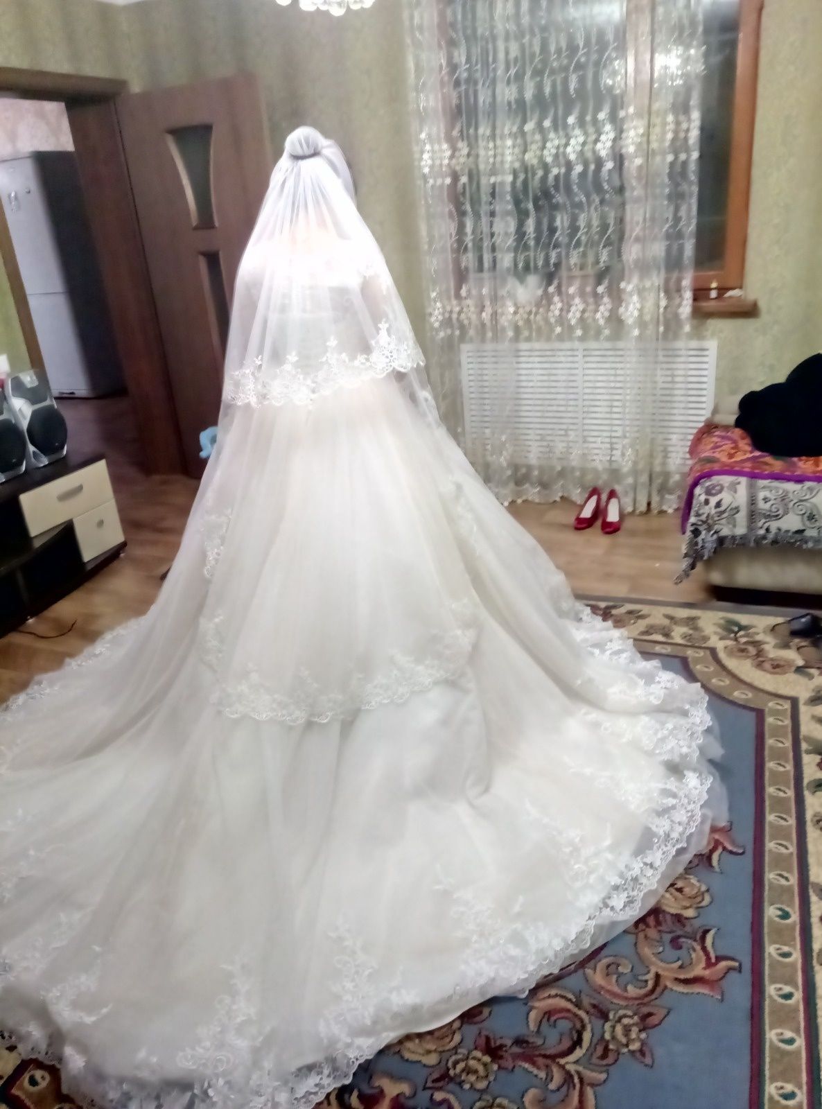 Свадебное платье 20.000 тенге