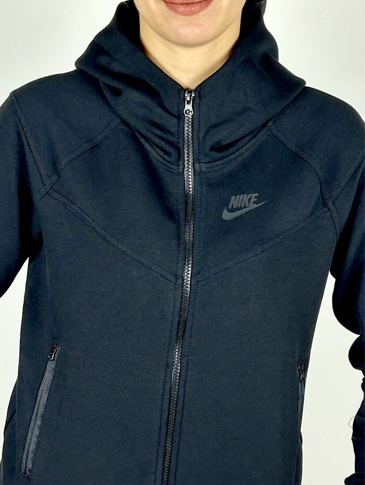 Дамски NEW Nike Tech Fleece 2024г. /2 цвята