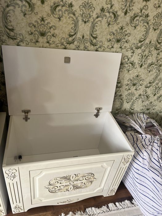 Stol stul sotiladi kam  ishlatilgan