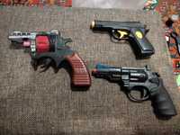 Пистолеты пистолетики 2000-х годов игрушечные