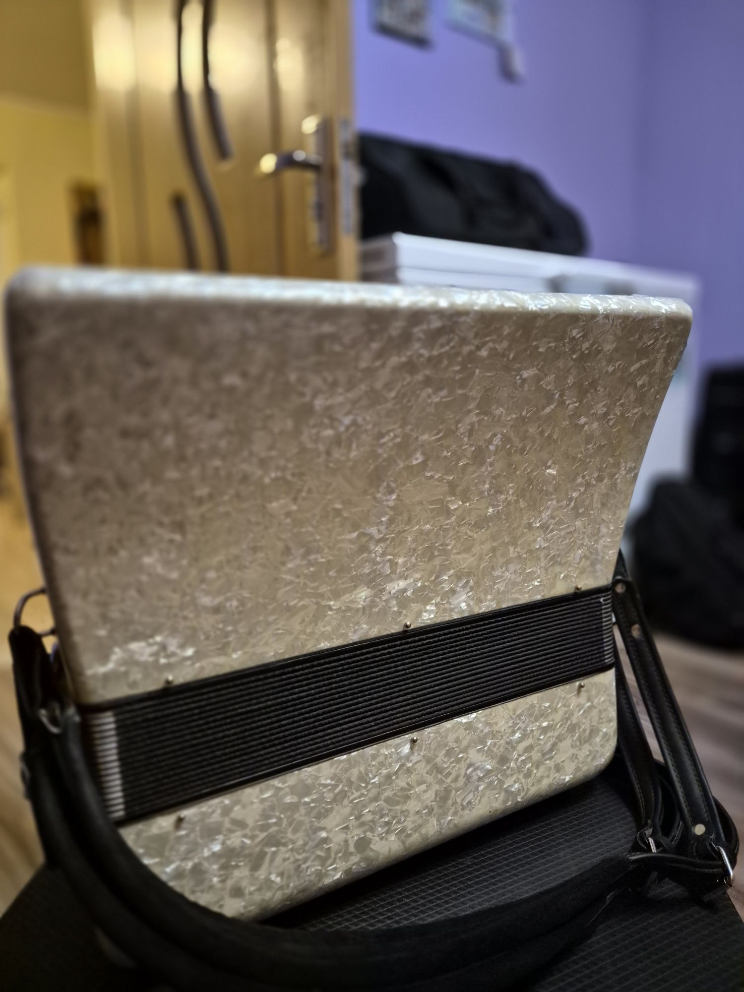 Vând acordeon italian [parrot, hohner, welmeister]