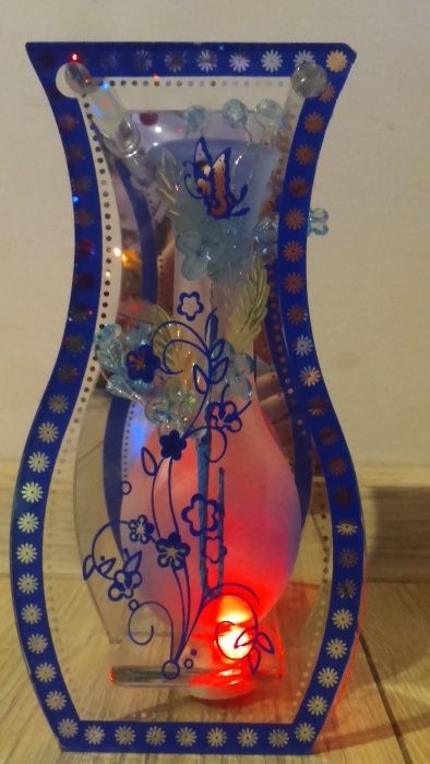 Vaza decorativa cu lumini
