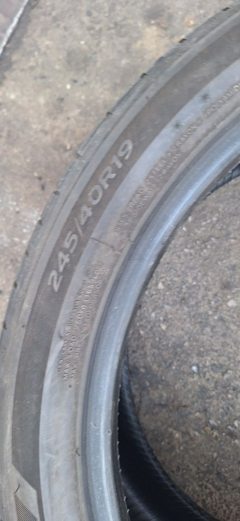 КАТО НОВИ! 2 бр 245 40 19 Hankook ventus s1 evo