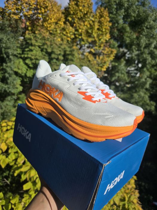Hoka Clifton 10 42, 43 si 44 Noi!