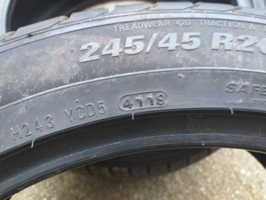 Гуми два броя 245/45/20
