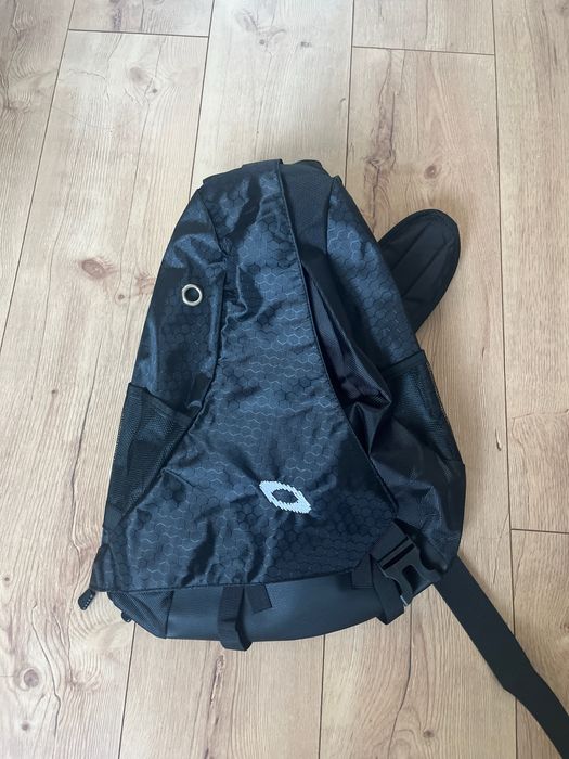 Продам рюкзак на одно плечо