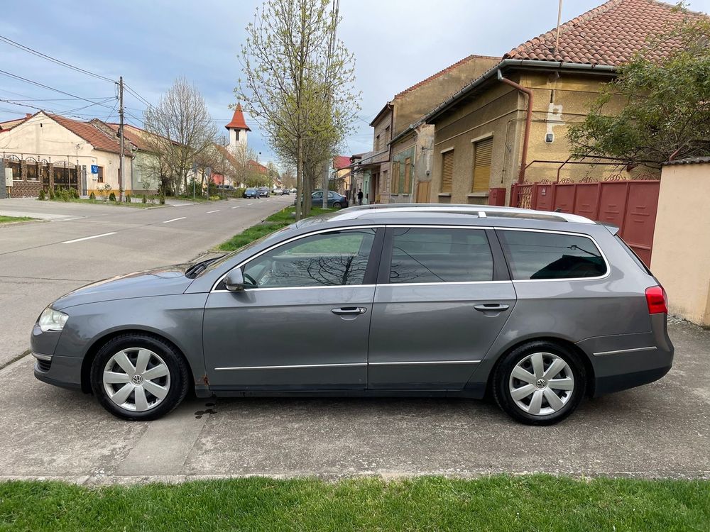 Vw Passat - Highline - 2.0 TDi - Interior Piele - Bi Xenon - Cutie DSG