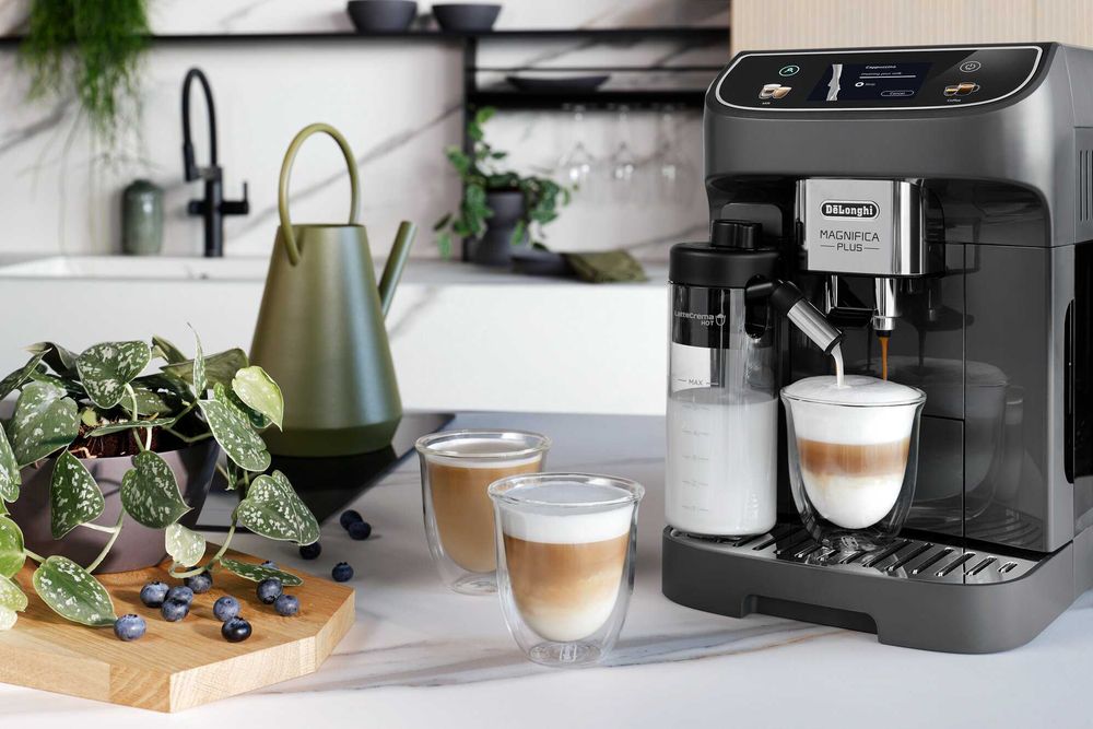 Кофемашина Delonghi Magnifica plus для дома и офиса +доставка